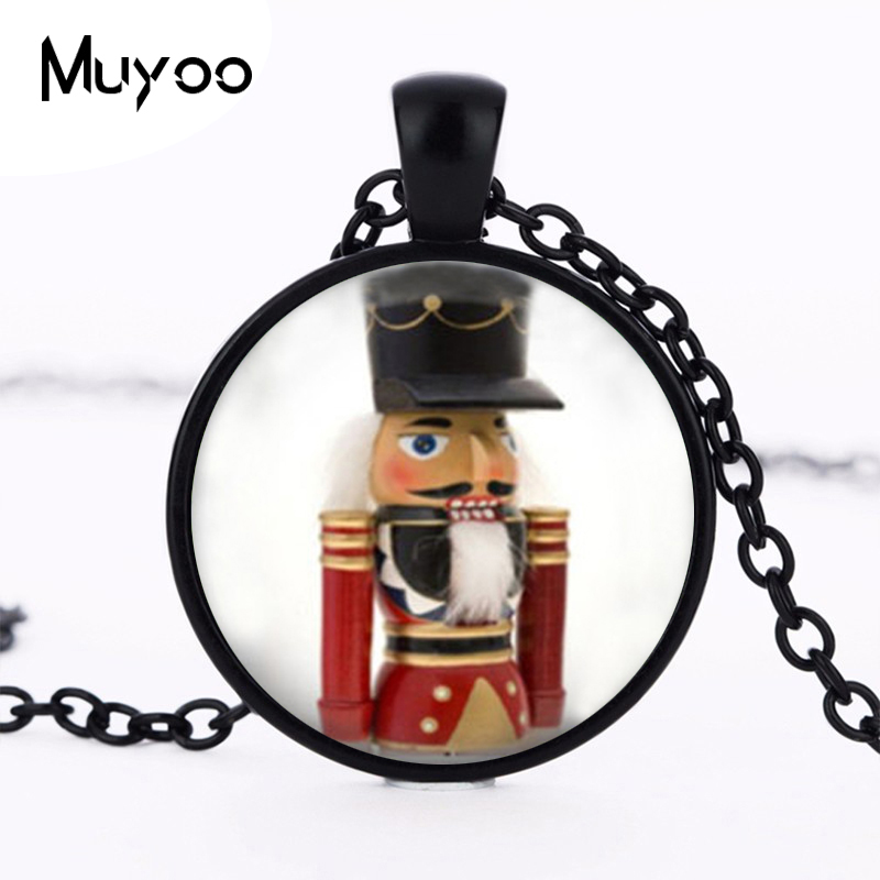 Vintage Fashion Toys - 크리스마스 보석 호두 까기 인형 목걸이